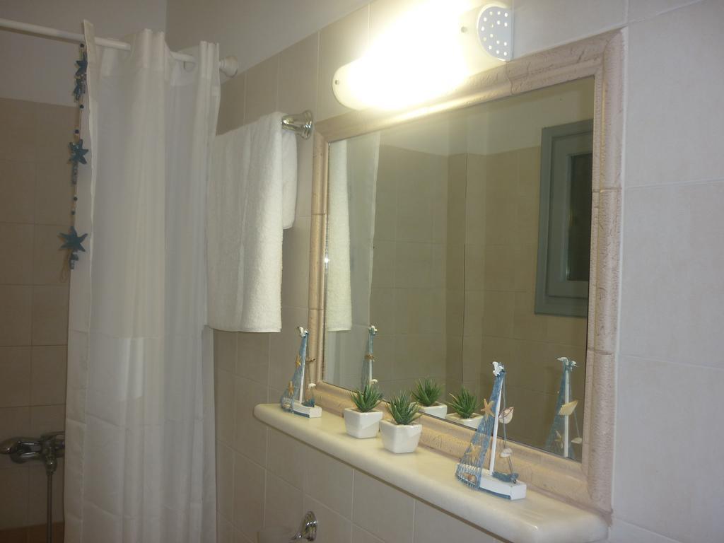 Villa Aelia Santorini Vóthon Oda fotoğraf